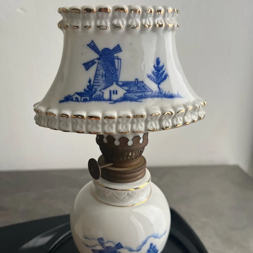 Windmill Oil Lamp ceramic